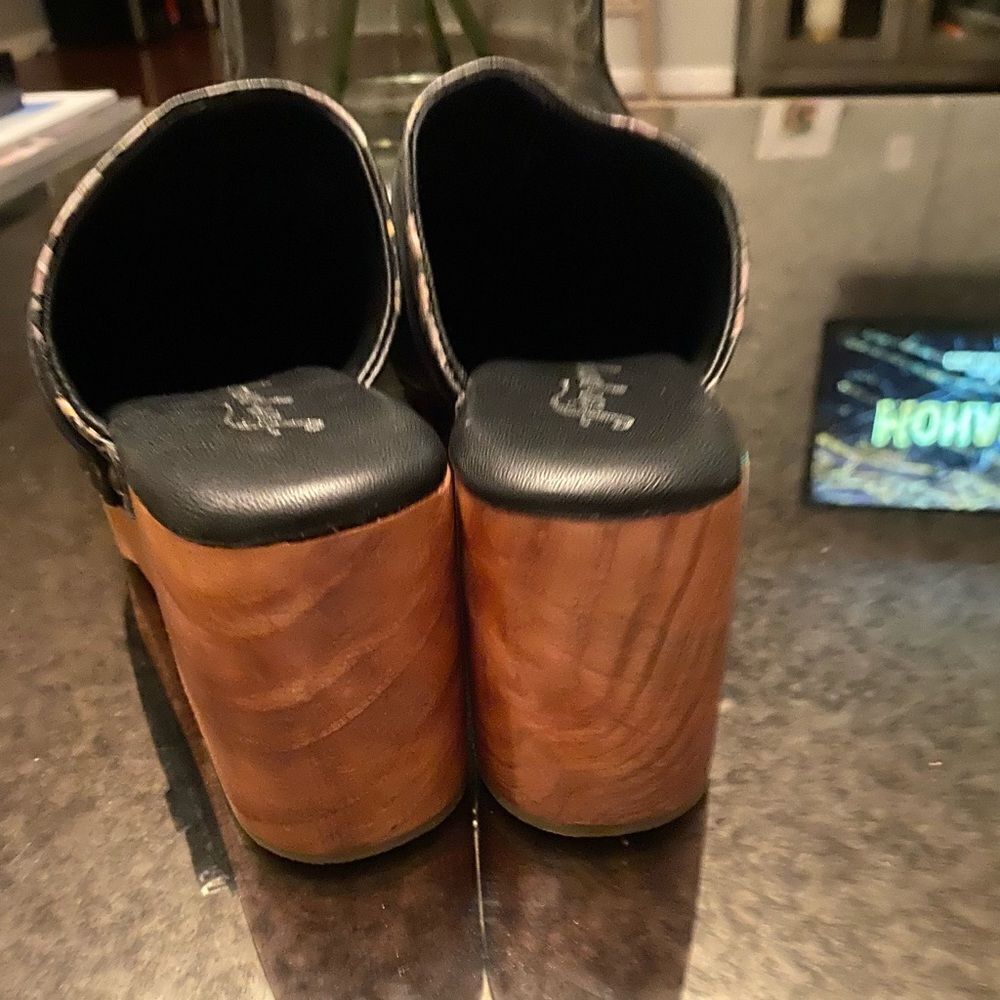Free People Calabasas Clogs - Picture 10 of 10